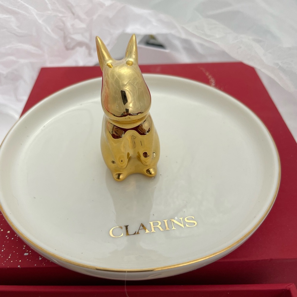 Clarins gift Bunny Ceramic plate - Picture 4 of 9